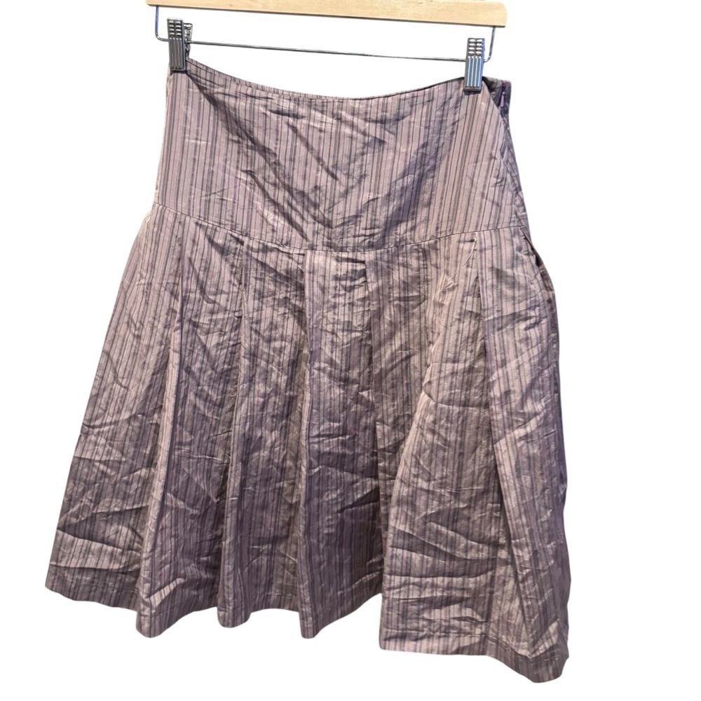 ISDA & Co Skirt Pleated knee length Skirt Size 8
